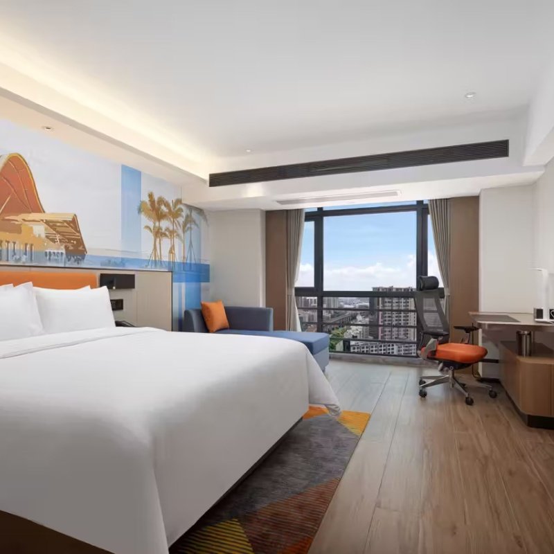 海口东站希尔顿欢朋酒店3天2晚+假日海滩度假区双人温泉票自由行