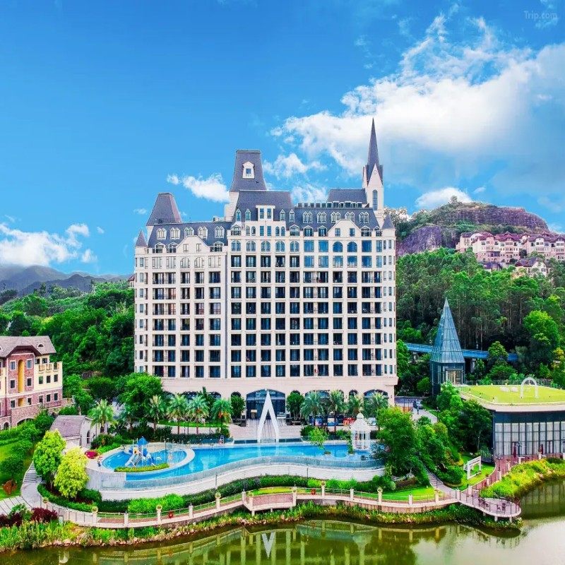 惠州五矿哈施塔特君澜度假酒店2天1晚双人早餐/晚餐哈施塔特小镇施塔特王国演艺玻璃桥