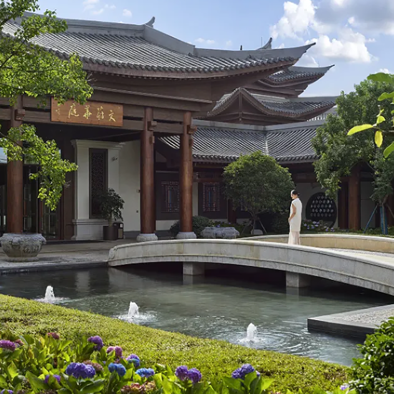 【乐享】昆明滇池中式豪华酒店别墅大床房2天1晚+双人酒店旅拍+非遗体验+下午茶+滇池