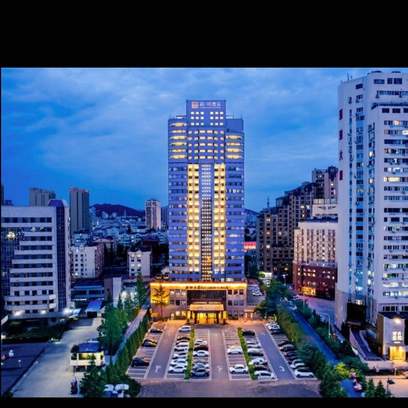 春节元旦可定 青岛自由行 青岛喆啡酒店(青岛五四广场万象城店)3晚4天 酒店可多选