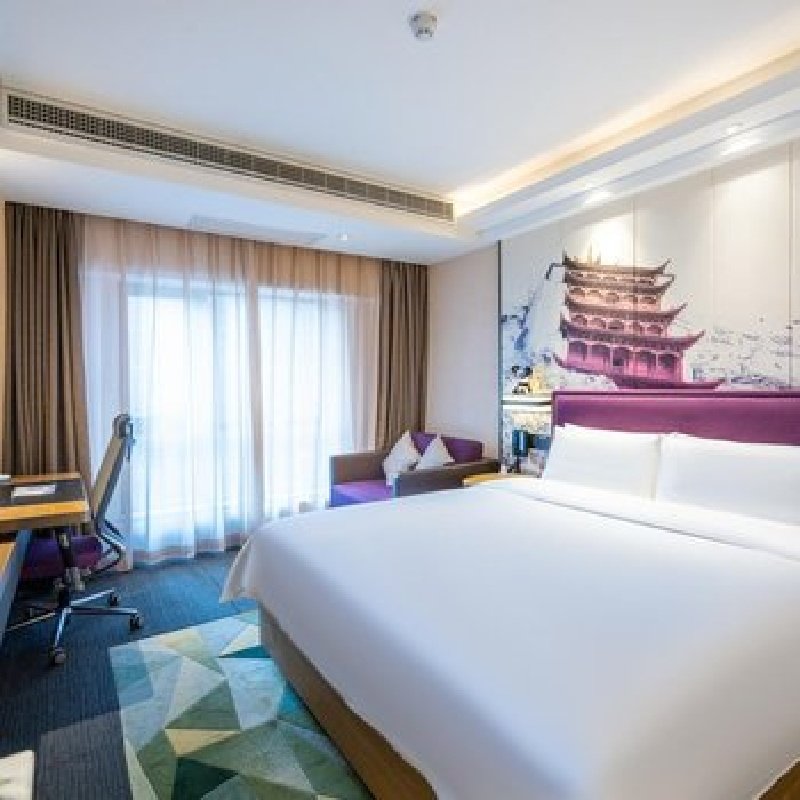 D2天1晚兰州步行街希尔顿欢朋酒店自由行+黄河楼门票单人酒景套餐