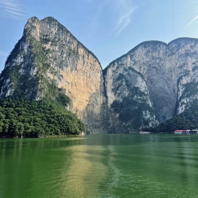 【30人品质团】恩施3日游 大峡谷| 梭布垭| 大清江 - 定制游预订