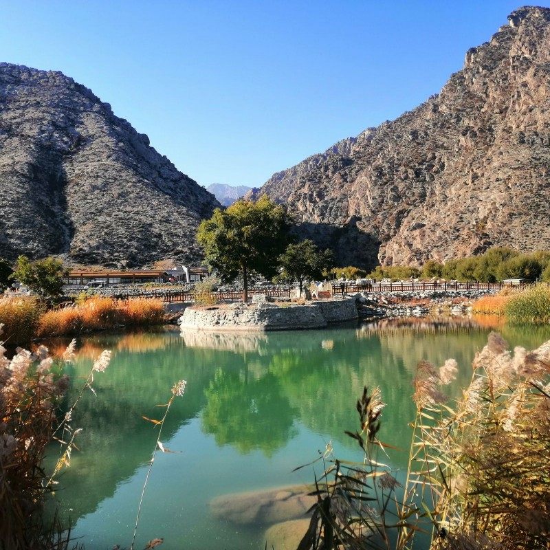 【国庆假期可订】 银川金凤希尔顿欢朋酒店 4天3晚 可选酒店 - 定制游预订