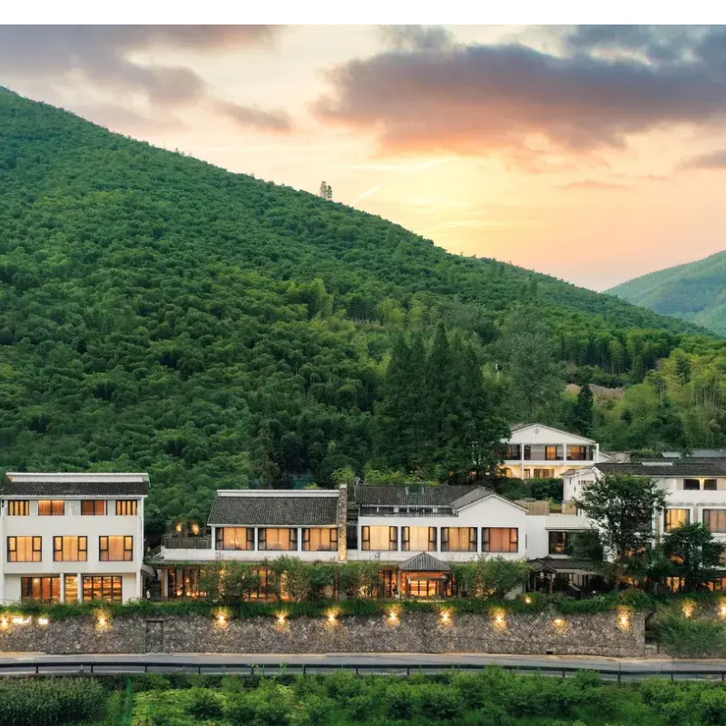 【家庭游】莫干山隐花坞·温泉度假民宿3天2晚含早餐+住家庭房+莫干山门票+温汤泡池