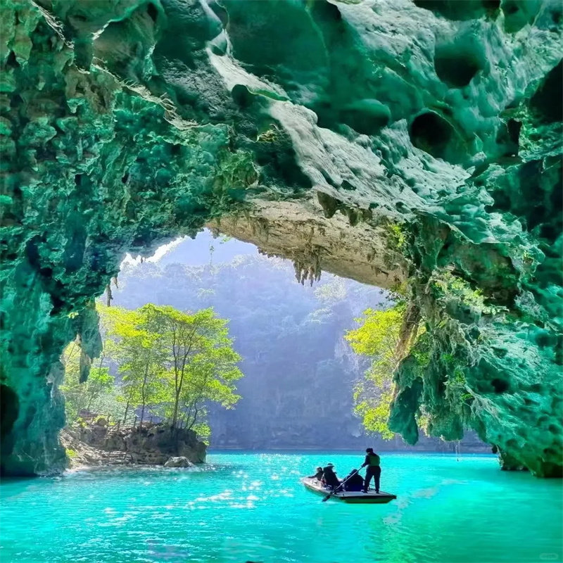 广西百色通灵大峡谷+德天瀑布一日游 1-4人团 上门接送 随走随停