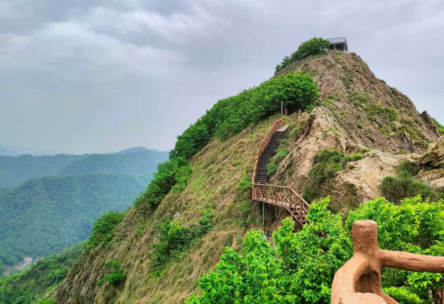 黄山寨风景区图片