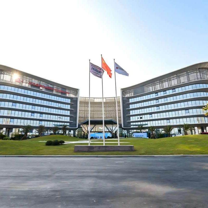 珠海横琴口岸星乐度希尔顿花园酒店花园大床房2天1晚+星奇塔无动力世界门票 - 定制游预订