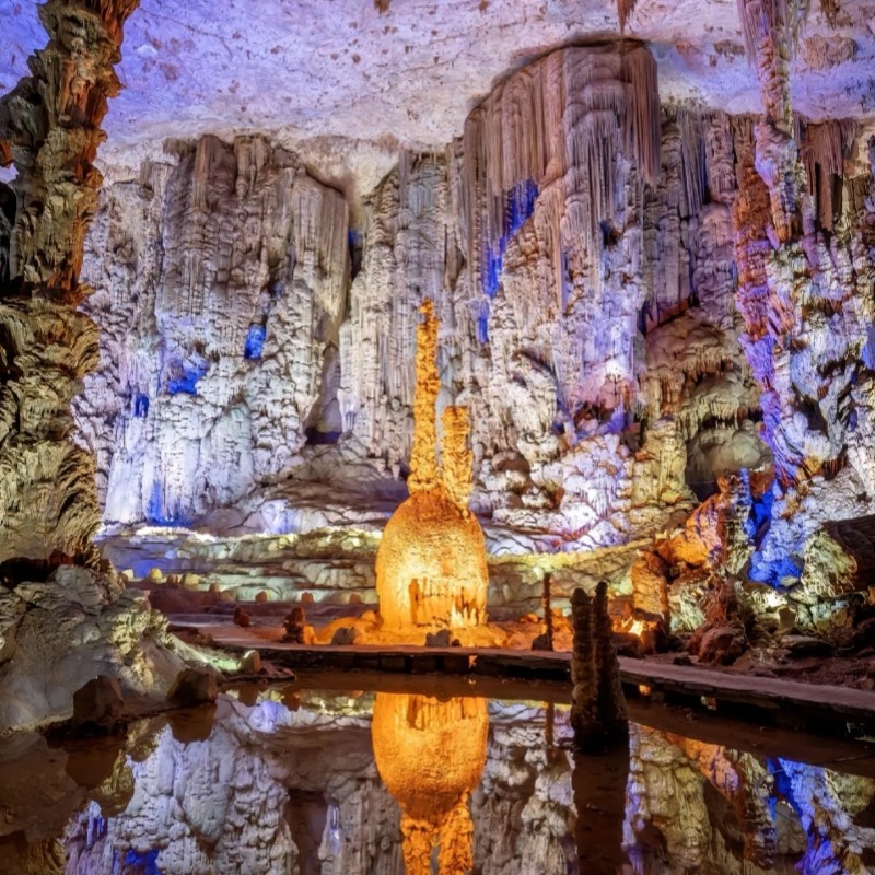 贵州旅游贵阳私家团黄果树瀑布西江苗寨荔波小七孔织金洞4天3晚 - 定制游预订