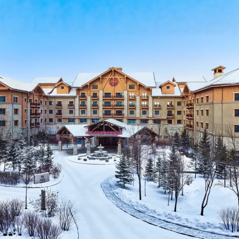 【长白山雪域畅玩】4天3晚长白山万达喜来登度假酒店+水乐园\汉拿山温泉等