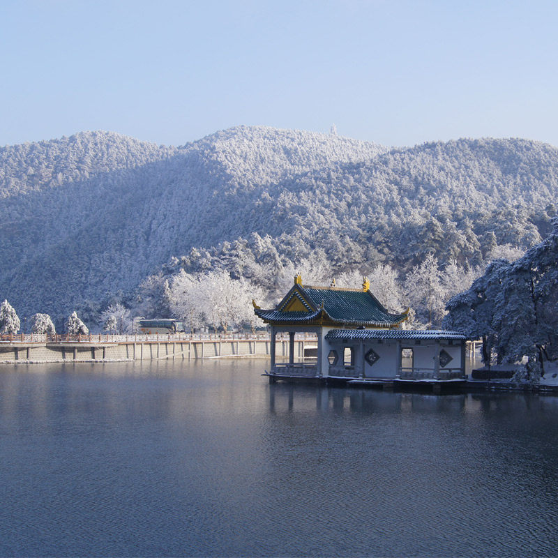【庐山2天1晚】庐山云锦假日酒店+2人早餐+2人庐山门票/索道/观光车 庐山山上酒店