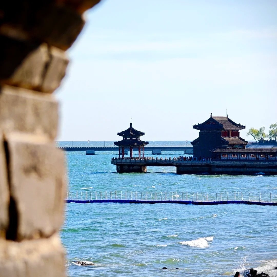 秦皇岛竹居酒店(山海关天下第一关景区古城店)住宿+山海关成人门票 - 定制游预订