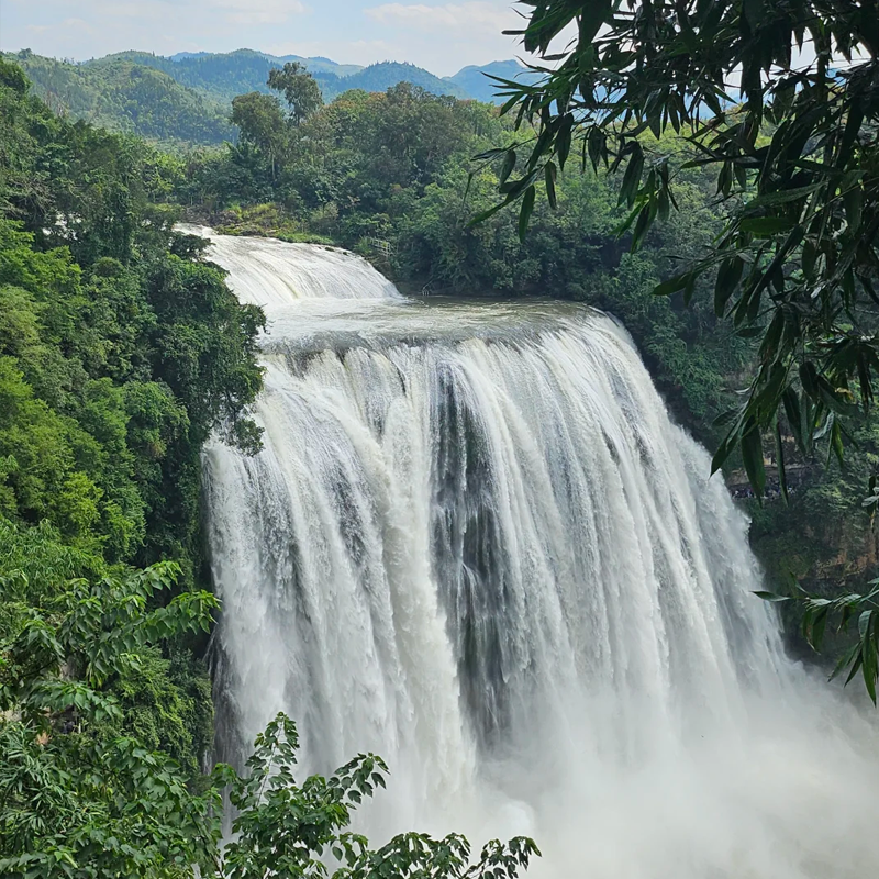 贵州8天7晚 青岩古镇/织金洞+大峡谷/阿西里西大草原景区 跟团游
