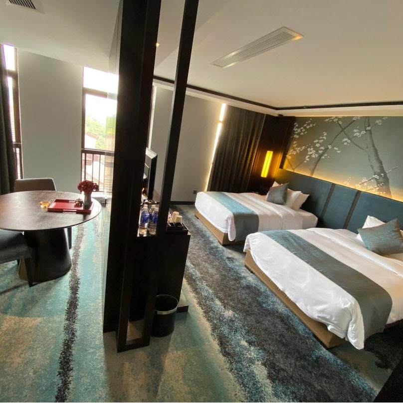 清远熹乐谷温泉度假酒店2天1晚+双人早餐/晚餐+双人温泉+儿童乐园+共术空间+电影票