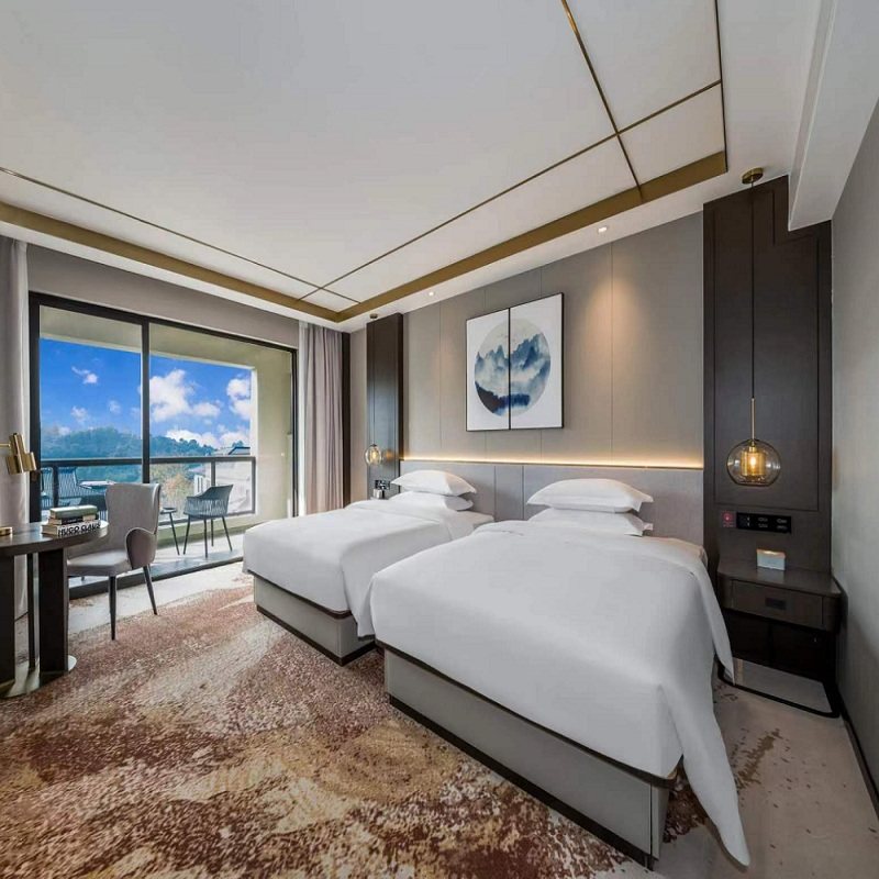 长泰铂顿元世纪酒店1晚+早餐+天柱山欢乐大世界