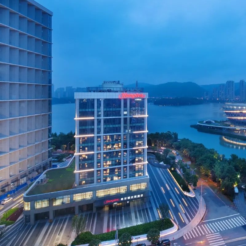 【3天2晚】长沙希尔顿欢朋酒店五一广场/马栏山/月亮岛/梅溪湖/星沙等店+景点门票+早餐 - 定制游预订