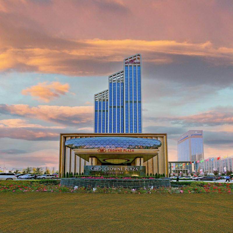 【中秋国庆】兰州皇冠假日酒店+兰州极地海洋世界6天5夜 自由行 - 定制游预订