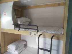 Swallow Apartment Men's Space Capsule Double Room (Bedroom)