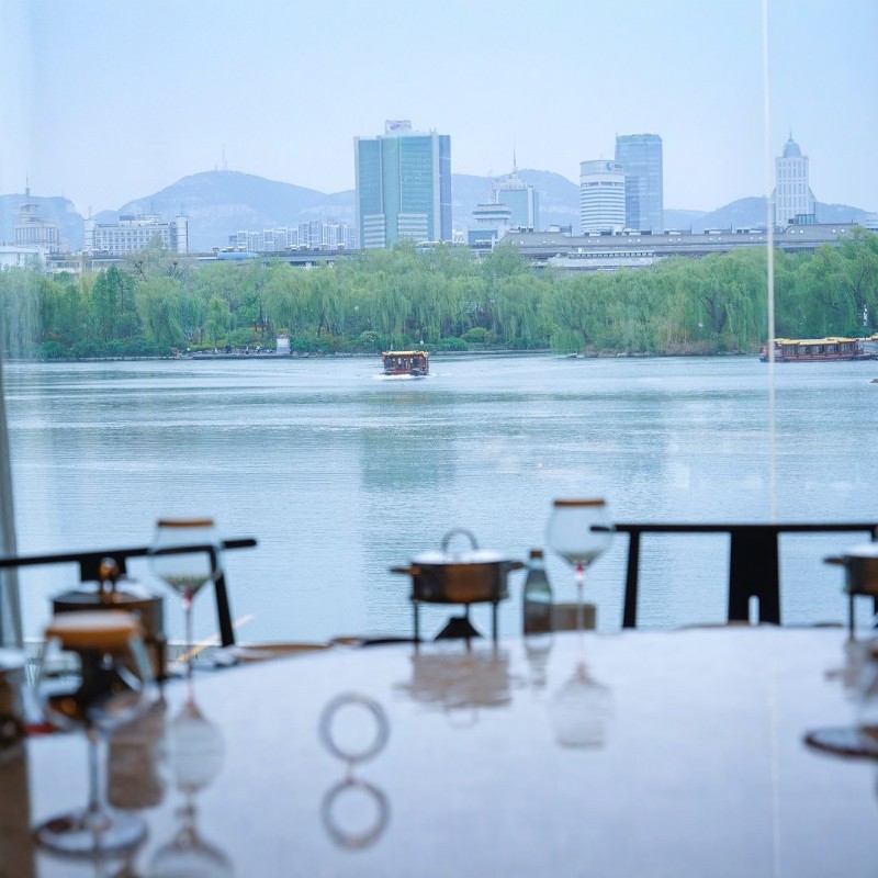 【宋风济南】3天2晚明湖子曰酒店 | 趵突泉+穿汉服 游明湖+动物园买1送1