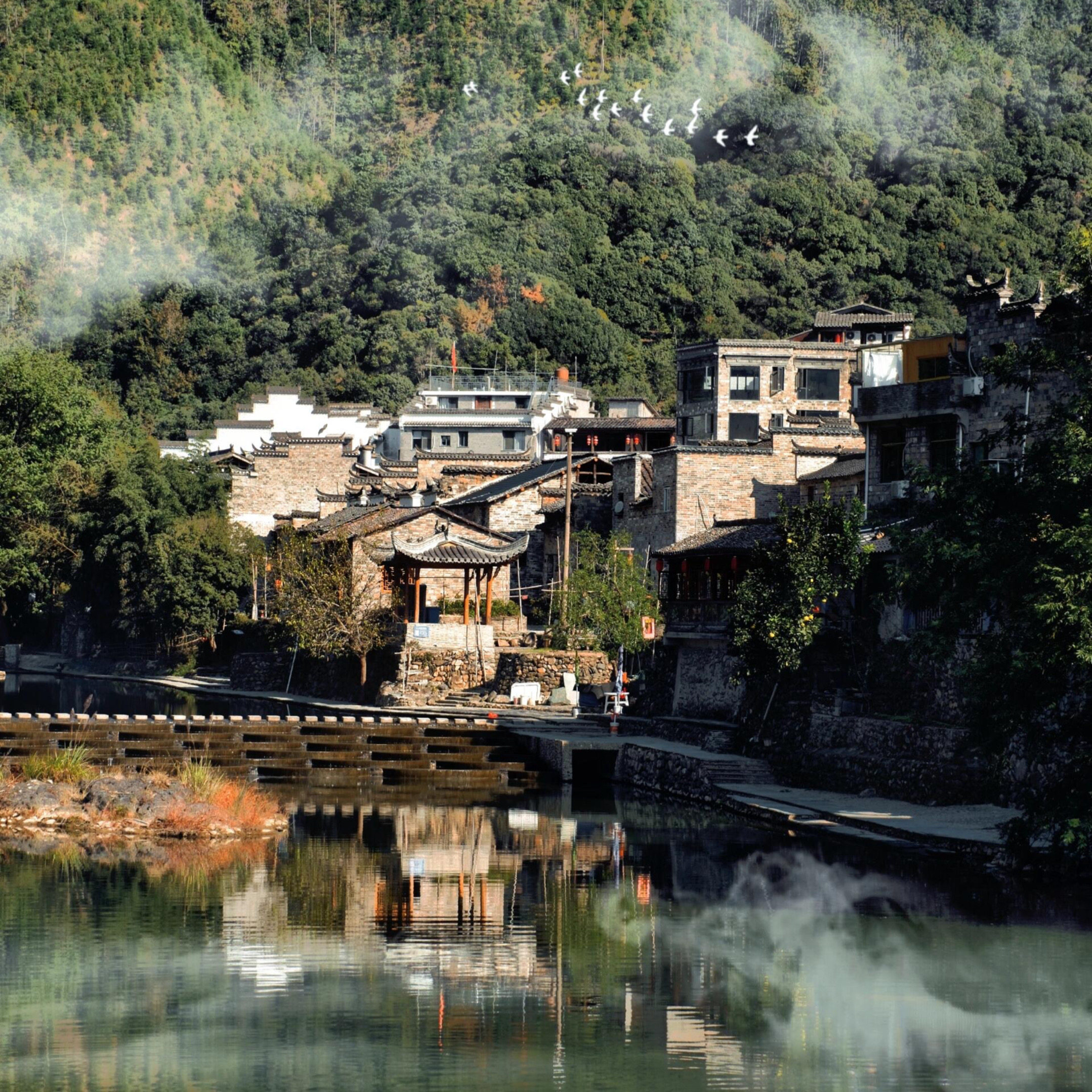 江西旅游景德镇一地御窑瑶里古镇浮梁古县衙陶溪川三宝村4日游 - 定制游预订