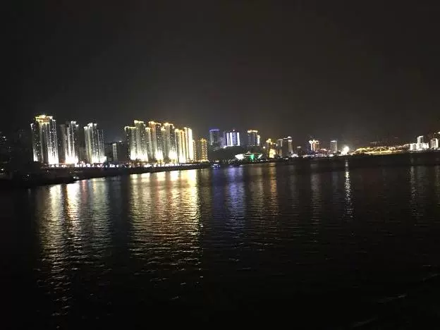 万州大河梨园风景区图片