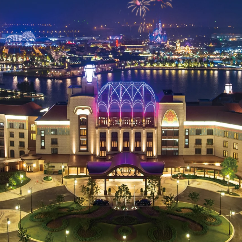 【飞猪旅行丨提前入园】上海迪士尼乐园&玩具动员酒店1晚接驳套票