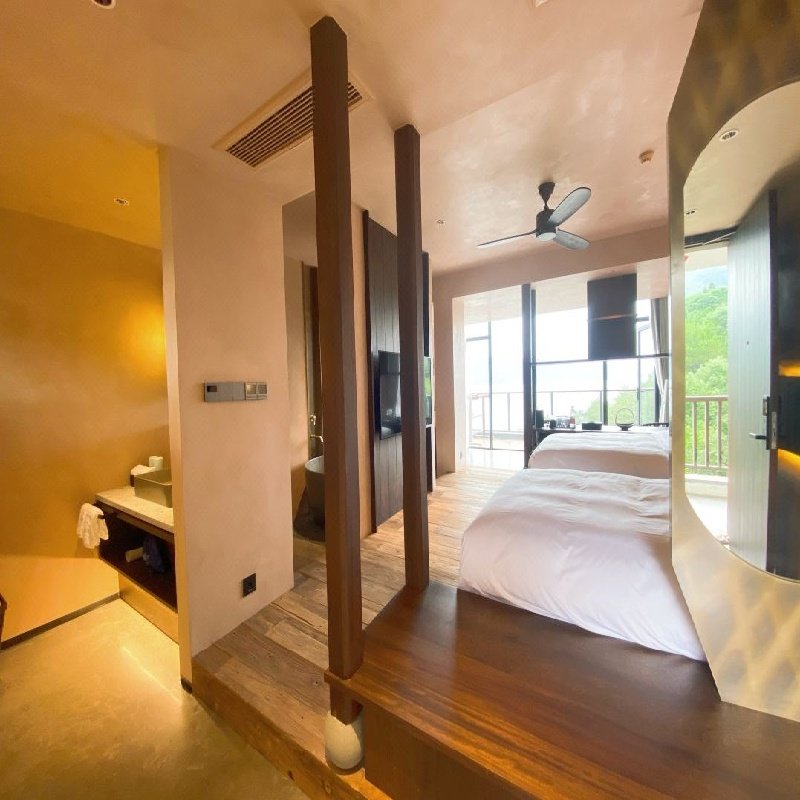 千岛湖牧水湾度假酒店湖景房1晚含早+2大1小游艇观光