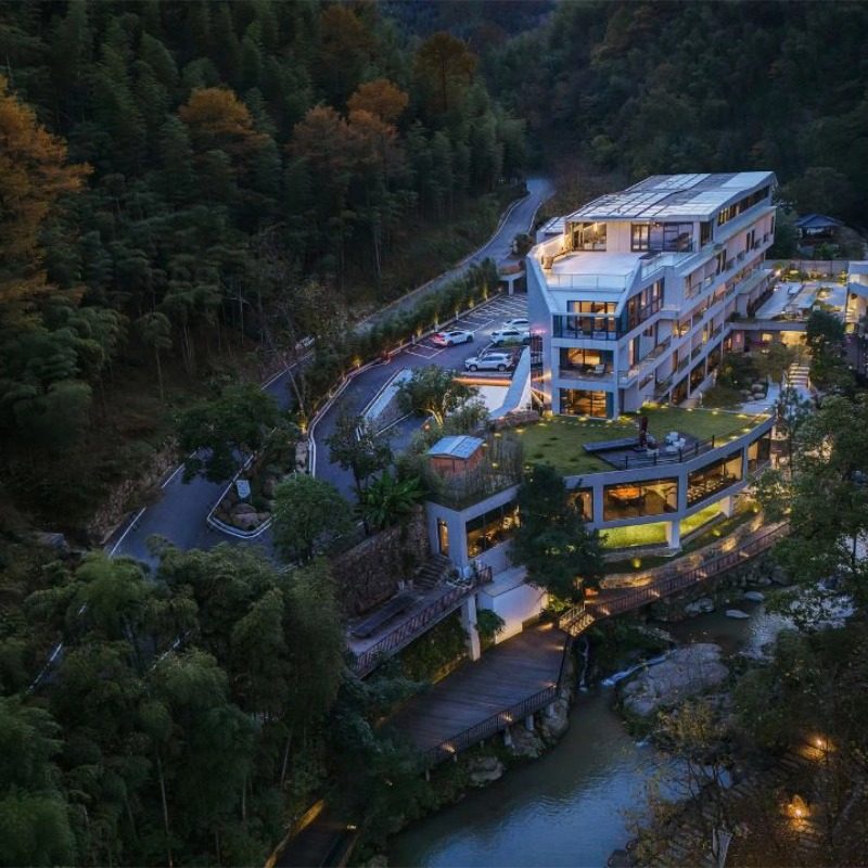 【hua雪】安吉安蓝大溪汤泉度假酒店+双早+溶洞温泉+余村景区+观音堂hua雪+汉服体验 - 定制游预订