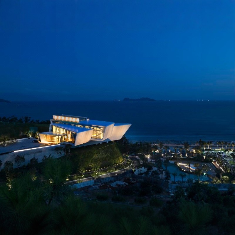 惠州双月湾泰丽云顶度假酒店含自助早餐+首晚自助晚餐+一滴水图书馆3天2晚 - 定制游预订