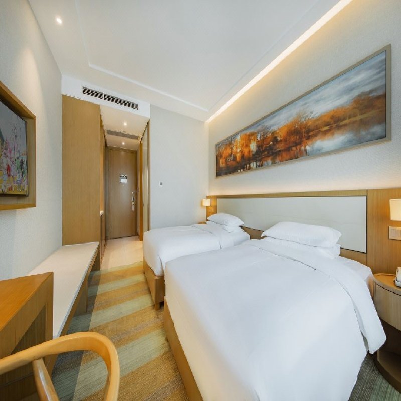 【住景区旁】银润小镇雷迪森维嘉酒店1晚含早+Hello kitty乐园2日门票