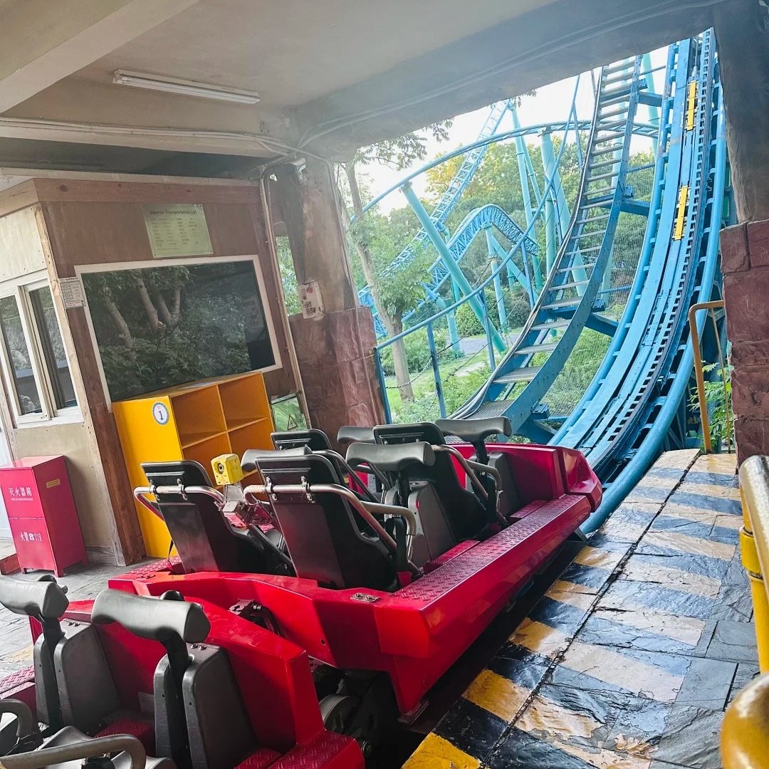 深圳南山科技园澳特科兴亚朵S酒店住宿+欢乐谷成人门票