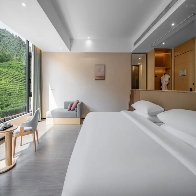 周末不加价 | 佛冈碧桂园假日温泉酒店+2大1小早餐+温泉+鱼疗+旅拍+亲子活动+午餐/晚餐