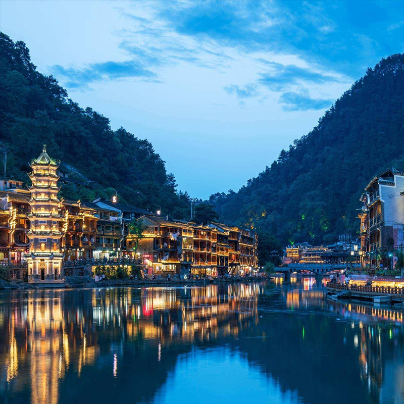 【高铁往返】湖南张家界旅游纯玩3天2晚天门山凤凰古城三日跟团游