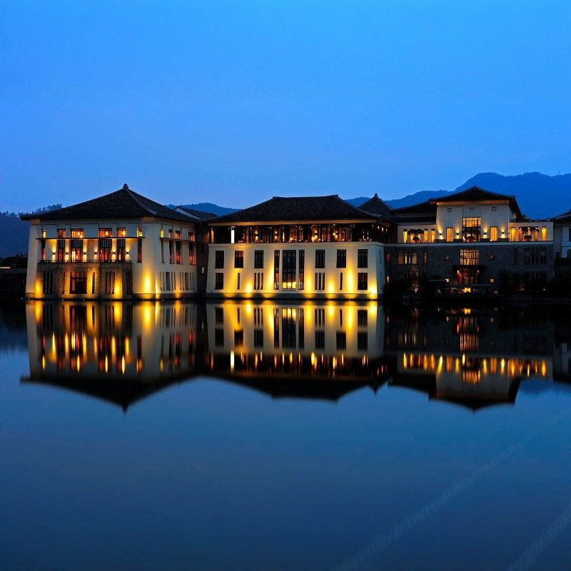 【顶级沉浸式体验】3天2晚浙江杭州富春山居度假酒店+龙门古镇门票买一赠一 - 定制游预订