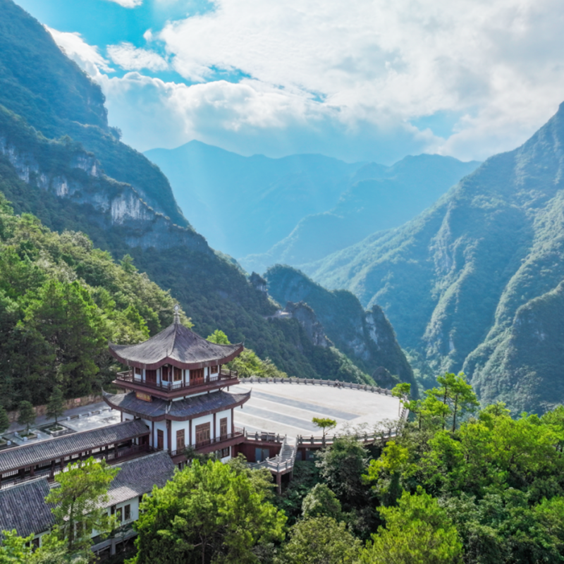 【2大1小】涪陵枳人客栈酒店2天1晚+武陵山大裂谷+816工程景区+3人早餐(可选816表演)