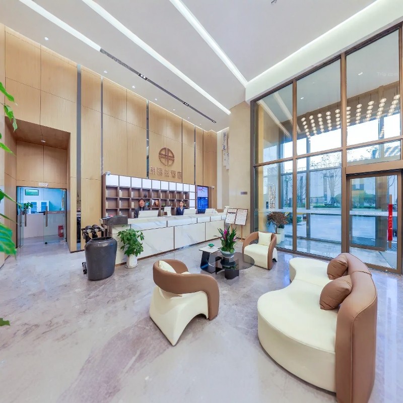 郑州-朗丽兹酒店(郑州高铁东站店)|城景大床房+郑州方特旅游度假区2天1晚自由行