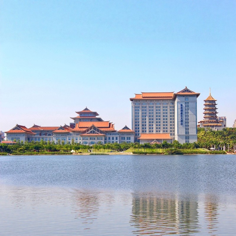 厦门集美湖豪生大酒店+厦门灵玲动物王国门票3天2晚自由行 - 定制游预订