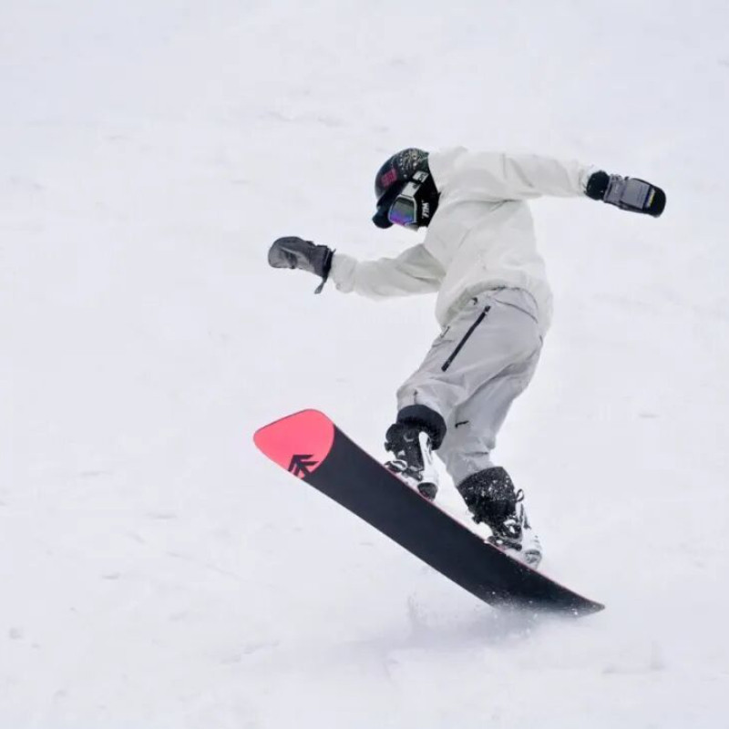 【乐贝民宿】武汉甘露山热血奇迹四季滑雪场/千里走单骑/2天1晚/初高级滑雪