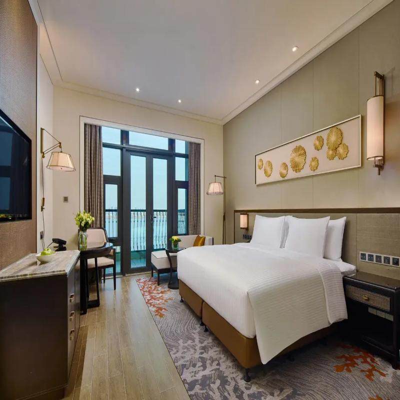 青岛融创施柏阁酒店/海景大床房+青岛融创乐园+青岛电影博物馆3天2晚