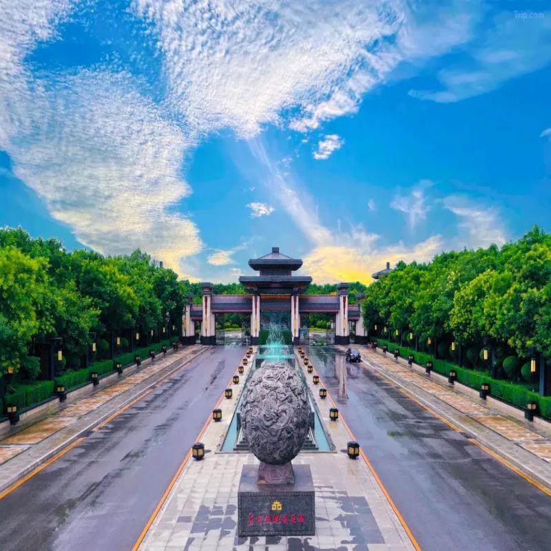 辽宁锦州旅行丨锦州凌海东方温泉酒店2天1晚套餐+自助早餐+红海滩国家风景廊道门票 - 定制游预订