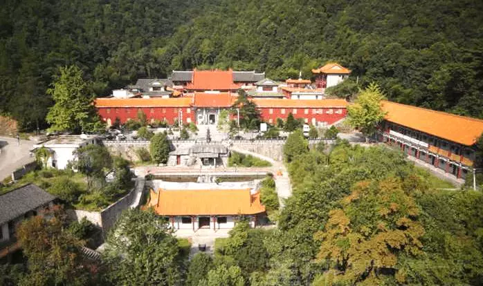 灵岩古寺图片