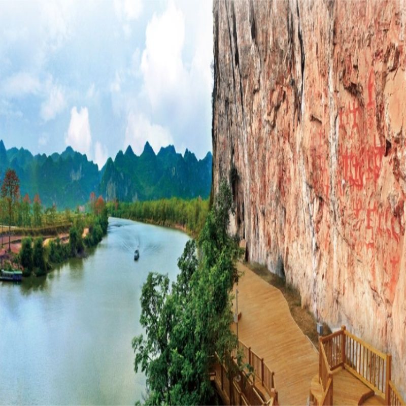 崇左出发 花山岩画景区+友谊关 一日游私家团 - 定制游预订