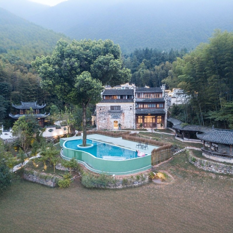 黄山宏村青梅学社诗莉莉温泉酒店床型随心选+宏村景区、桃花源漂流门票3天2晚自由行 - 定制游预订