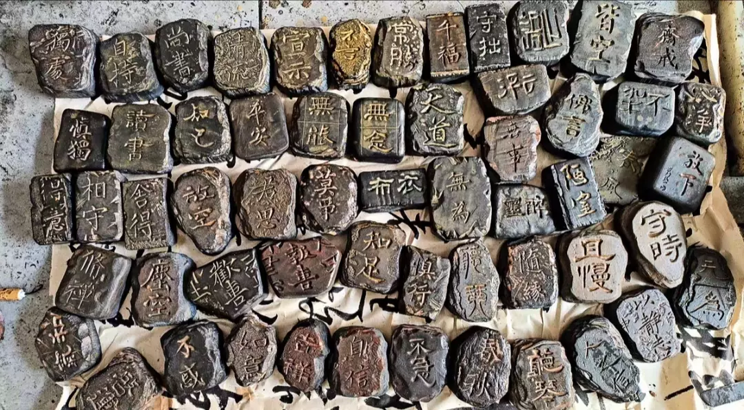 石像 彫刻龍門石窟盧舎那仏 禅意 文房 茶道研学 玄関 装飾品 工芸品 置物 石像 石仏 龍門石窟盧舎あの大仏 禅意供養 文房 茶道玄関 置物