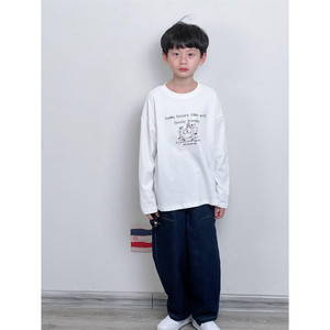 
Tongtongma customized Korean style loose pure cotton comfortable white American simple character long-sleeved T-shirt for boys and girls in autumn.