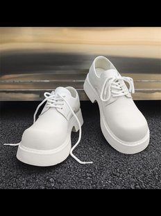 ニッチクリーンフィットダービーシューズメンズ身長増加 5 センチメートルパリ大革靴カップルレトロハイストリート白革靴