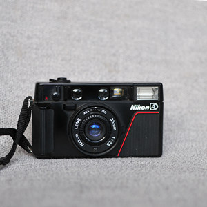 
Nikon L35 film machine 35mm fixed focus f2.8 aperture 135 automatic film camera retro black