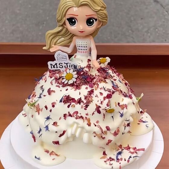 
Internet celebrity Elsa princess skirt flowing heart cake decoration little fairy birthday cream dream quicksand skirt petal baking