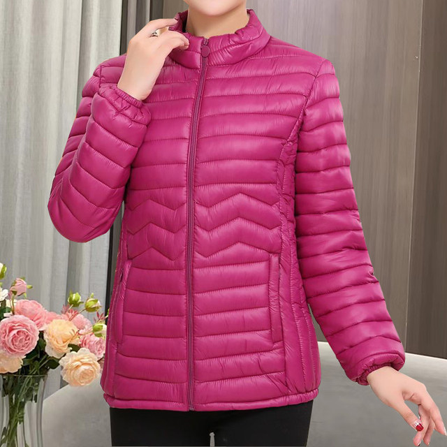 Off-season small cotton-padded jacket for women, short, light velvet cotton-padded jacket, middle-aged cotton-padded jacket, middle-aged and elderly mother’s winter coat, 40 and 50 years old