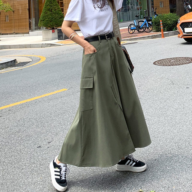 2025 summer new large-size skirt workwear multi-pocket a-line skirt mid-length high-waisted slim big hem skirt