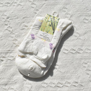 
Embossed women's socks floral lace socks sweet lolita mid-calf socks bamboo fiber socks white pink